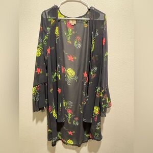 Lost Gray and Pink Floral Kimono